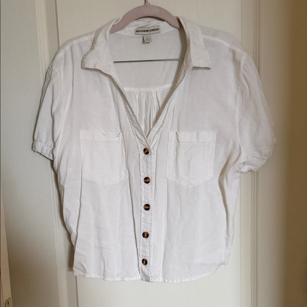 Casual White Button-Down Shirt with Brown Accents